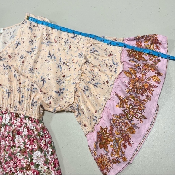 🆕 Love Kuza Los Angeles Blush Floral Tiered Bell-Sleeve Dress - Picture 10 of 12